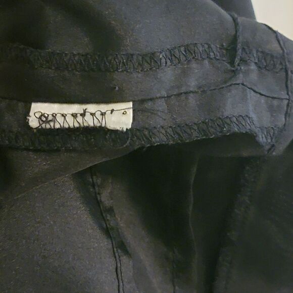 Theory Asymmetrical Neckline Sleeveless Top - Picture 5 of 7